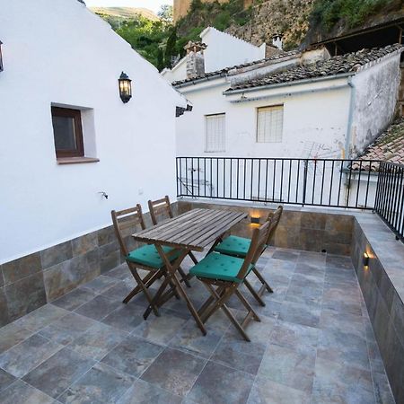 Cazorla Plaza Apartment Exterior photo